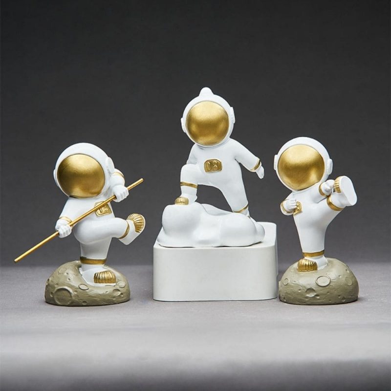 figurines astronautes karate